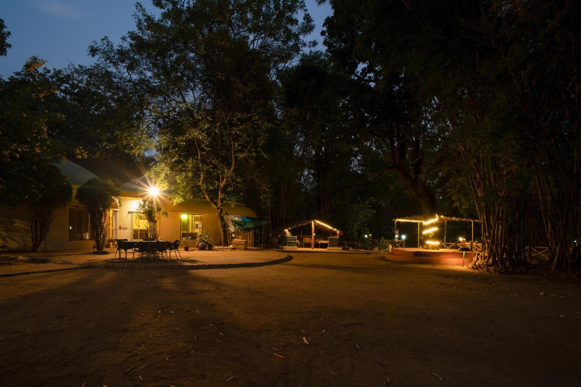 Treebo Premium Mowgli'S Den, Pench Hotell Khawāsa Exteriör bild