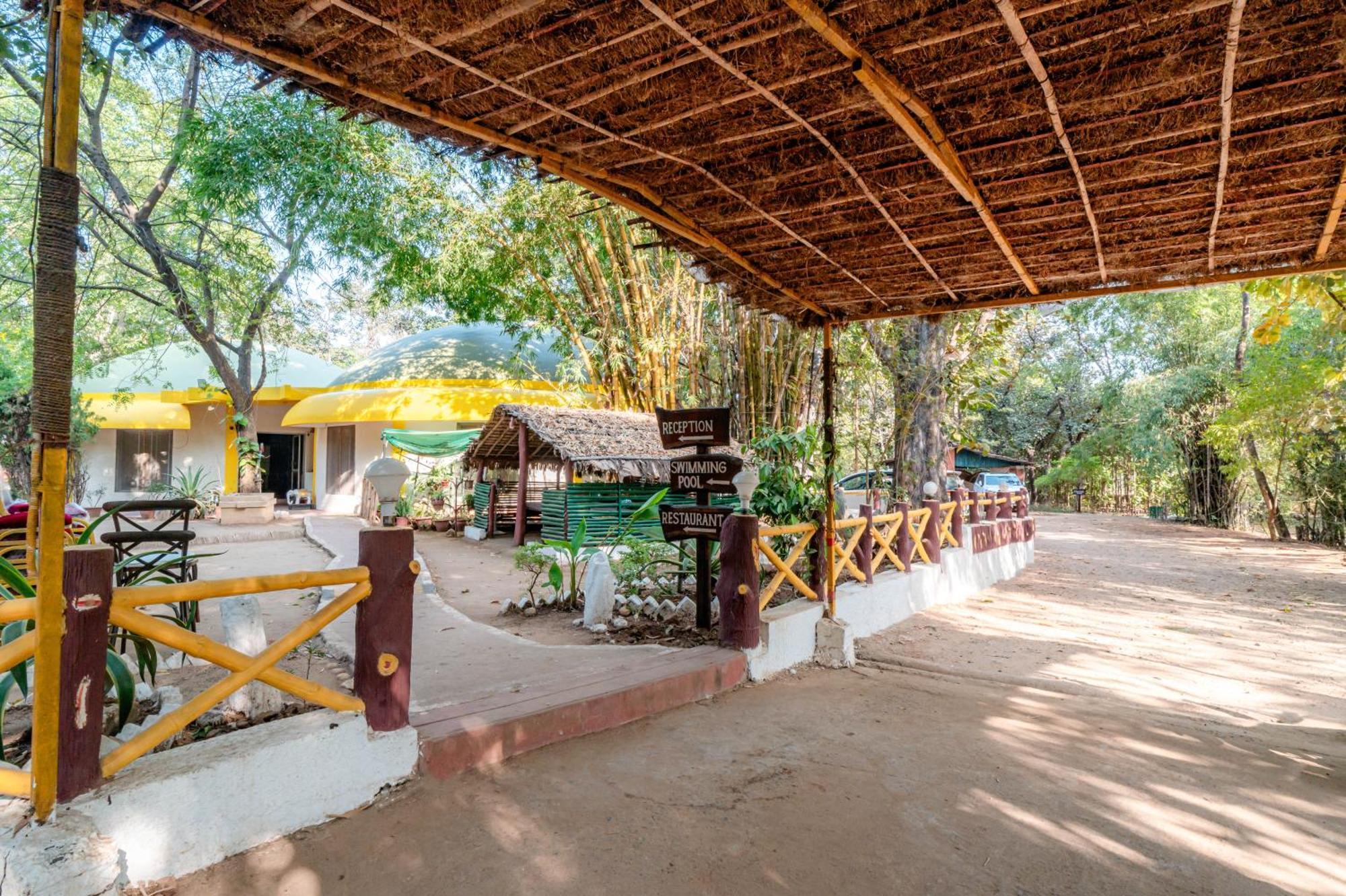 Treebo Premium Mowgli'S Den, Pench Hotell Khawāsa Exteriör bild